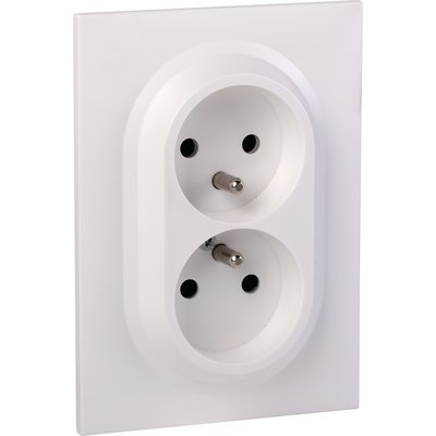 Legrand - double prise de courant compacte monobloc easyréno 2p+t dooxie one 16a livrée avec plaque carrée blanche et griffes réf 600721. disponible abidjan cote d'ivoire.