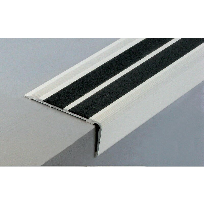 Nez de marche en aluminium pour usage tertiaire intérieur modèle 6t à 2 bandes - pose en applique à visser. disponible abidjan cote d'ivoire.