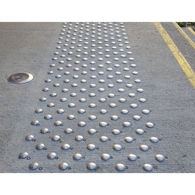 Pack clou podotactile inox/200. disponible abidjan cote d'ivoire.