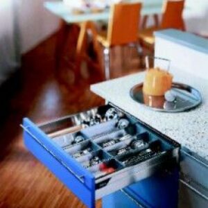 Attache-façade version à visser. disponible abidjan cote d'ivoire.