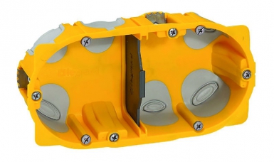 Boîte d'encastrement pour cloisons sèches 2 postes 4/5 mod. disponible abidjan cote d'ivoire.