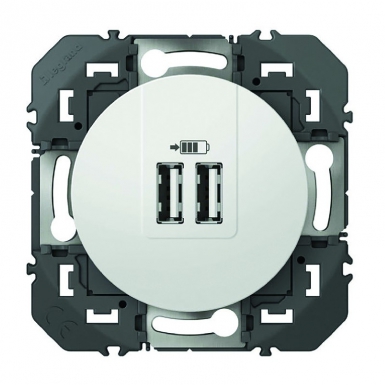 Double chargeur usb type a dooxie 2,4 a finition blanc. disponible abidjan cote d'ivoire.