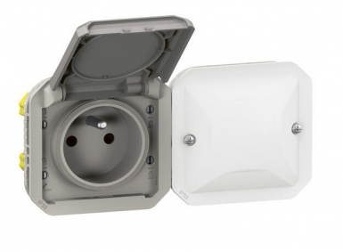 Prise de courant 2p+t connectée étanche plexo with netatmo ip55 16a 3680w 2 postes - à équiper gris. disponible abidjan cote d'ivoire.