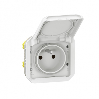 Prise de courant 2p+t étanche plexo 16a 250v ip55 ik08 avec enjoliveur finition blanc. disponible abidjan cote d'ivoire.