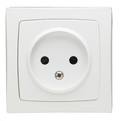 Prise de courant complète 2p 16a 250 v avec éclips de protection. disponible abidjan cote d'ivoire.